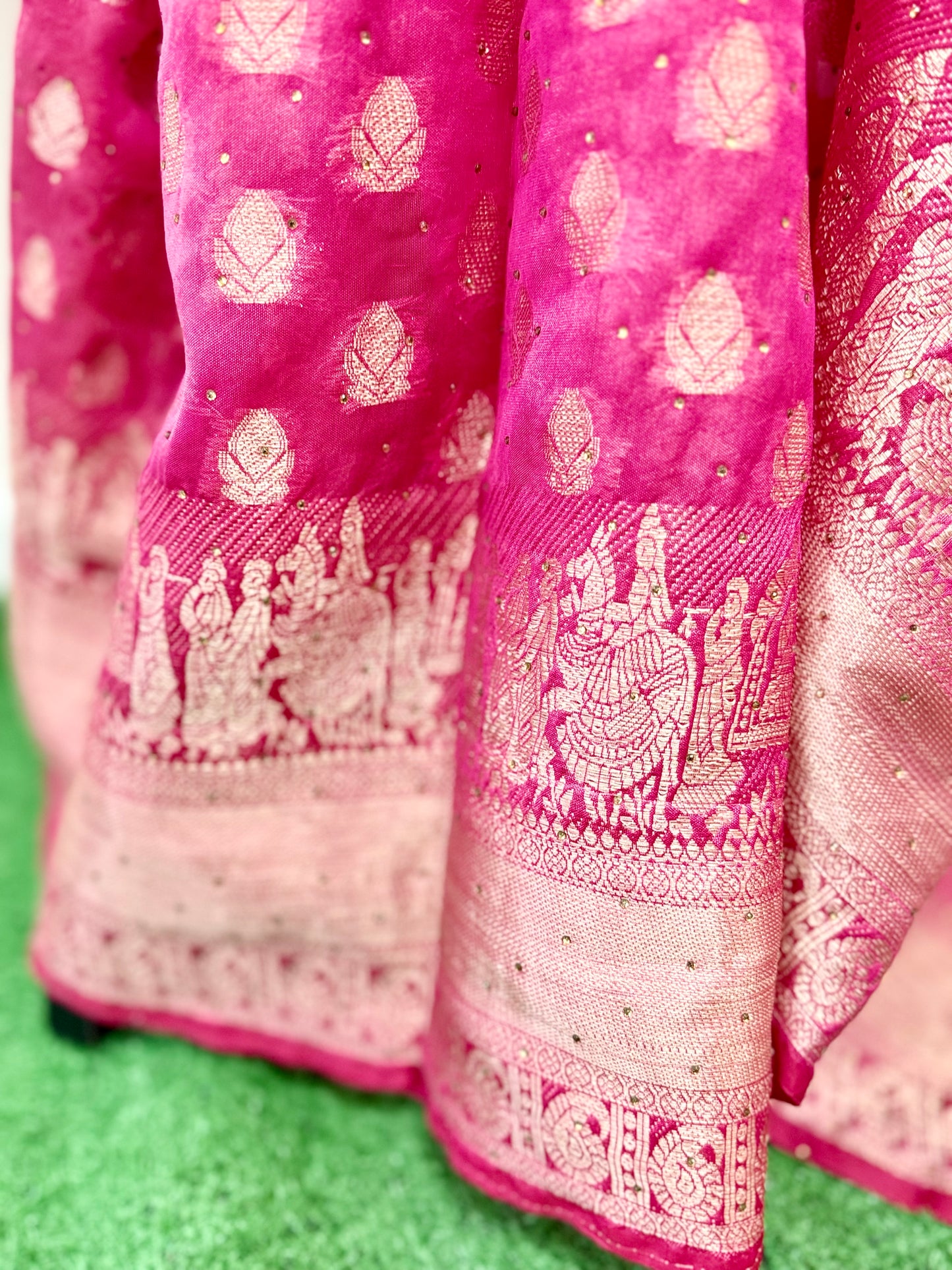 Graceful Pink Soft Tissue Banarasi Saree with Sorakshi Detailing (Includes Stitched Blouse)